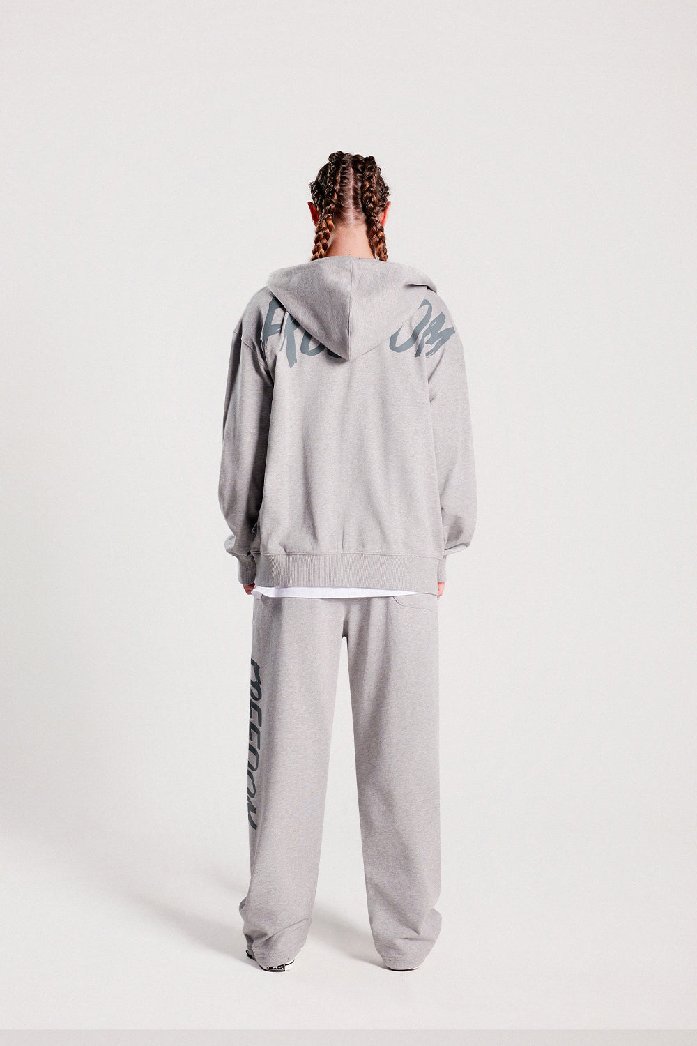 Back Logo Sweatpants (Gray)