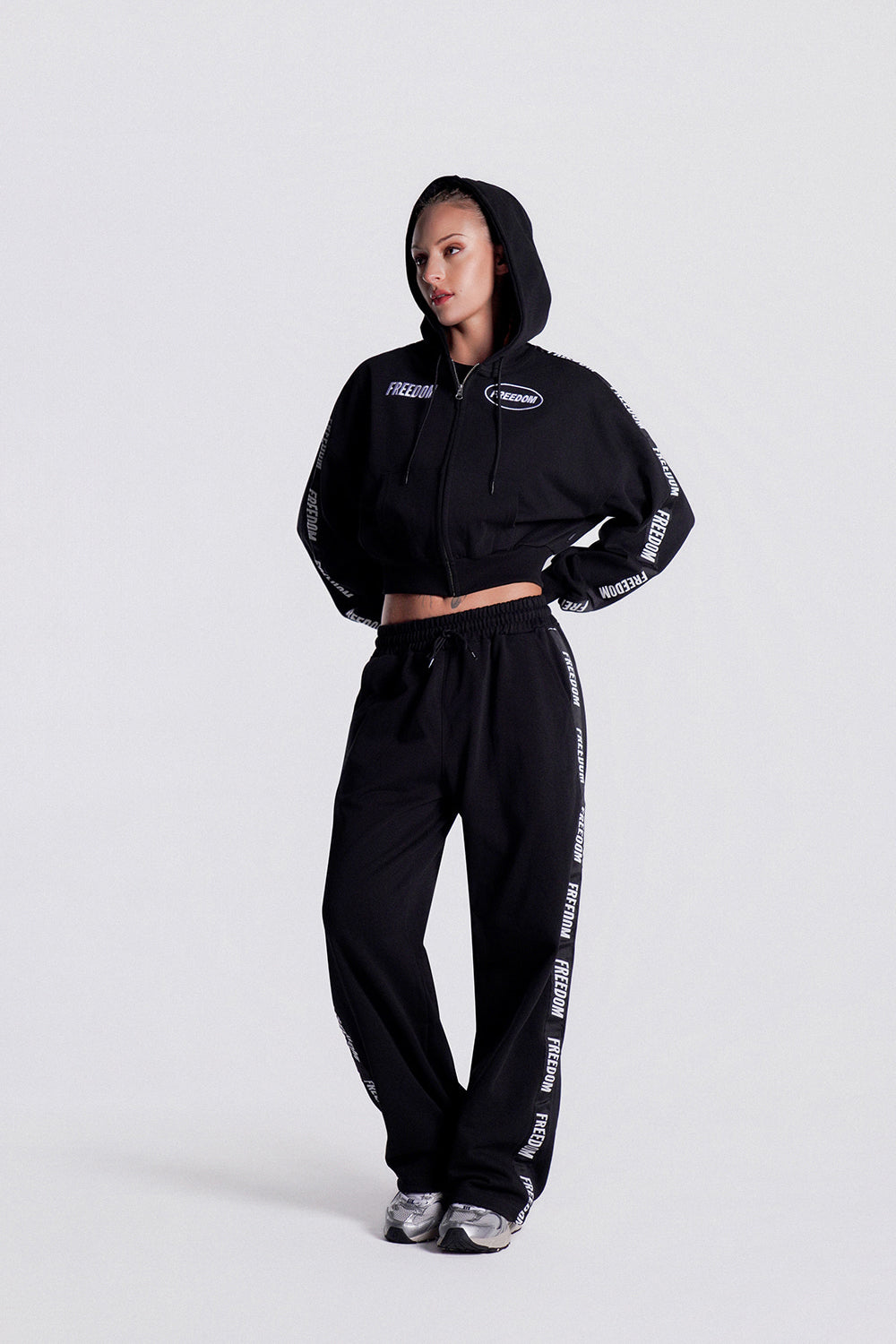 FREEDOM Women's Cropped Lettering Hooded Zip-Up (Black)