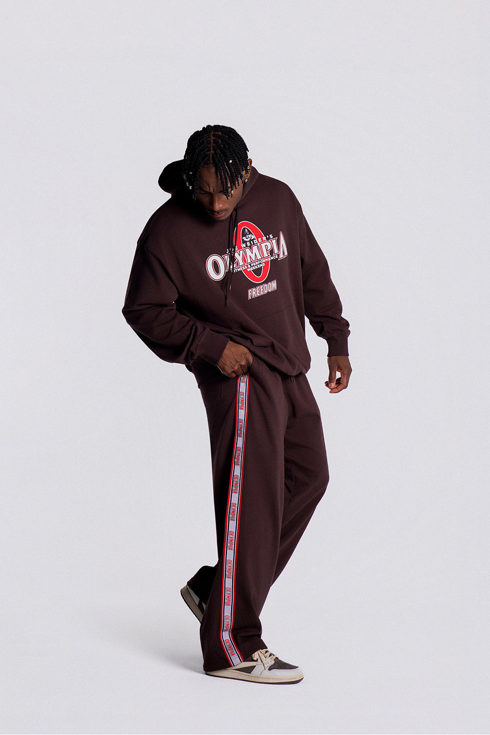 Olympia Lettering Sweatpants (Brown)