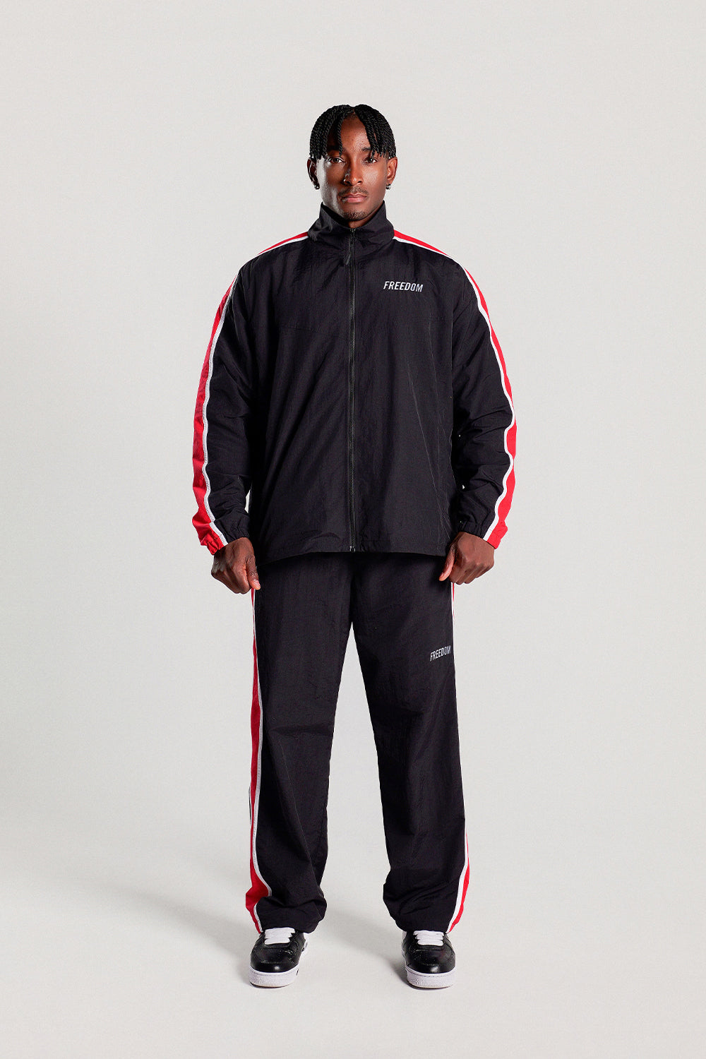 Sideline Windbreaker Pants (Black/Red)