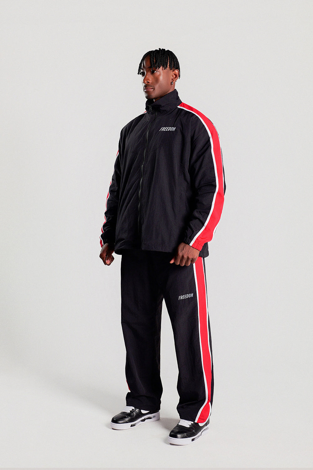 Sideline Windbreaker Pants (Black/Red)