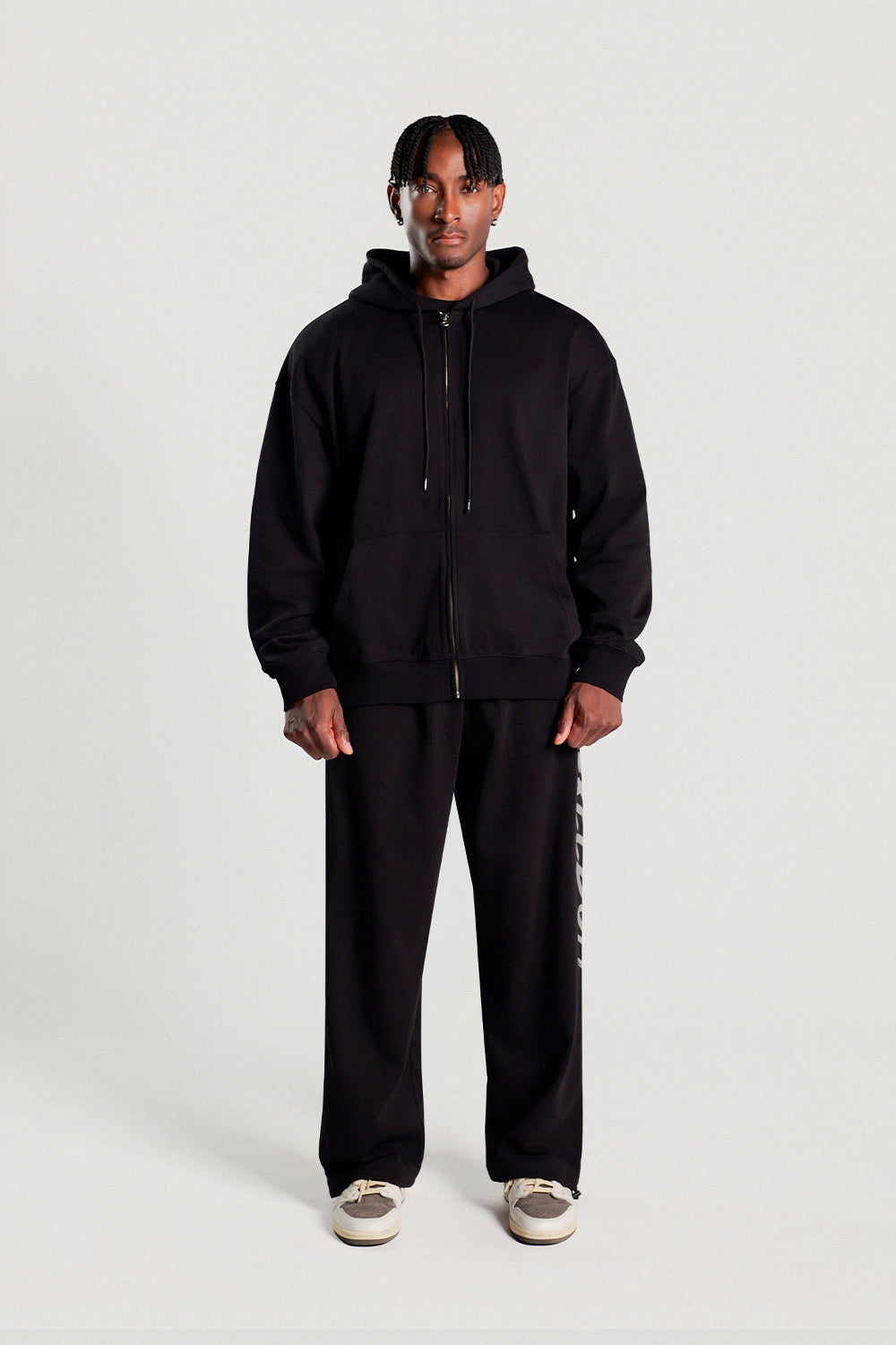 Back Logo Sweatpants (Black/Gray)