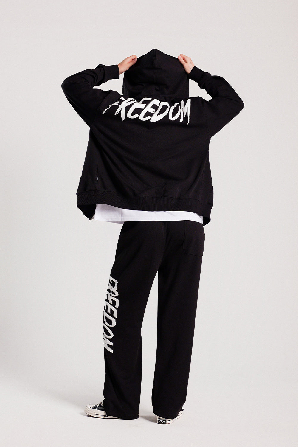 Back Print Hooded Zip-up (Black/White)