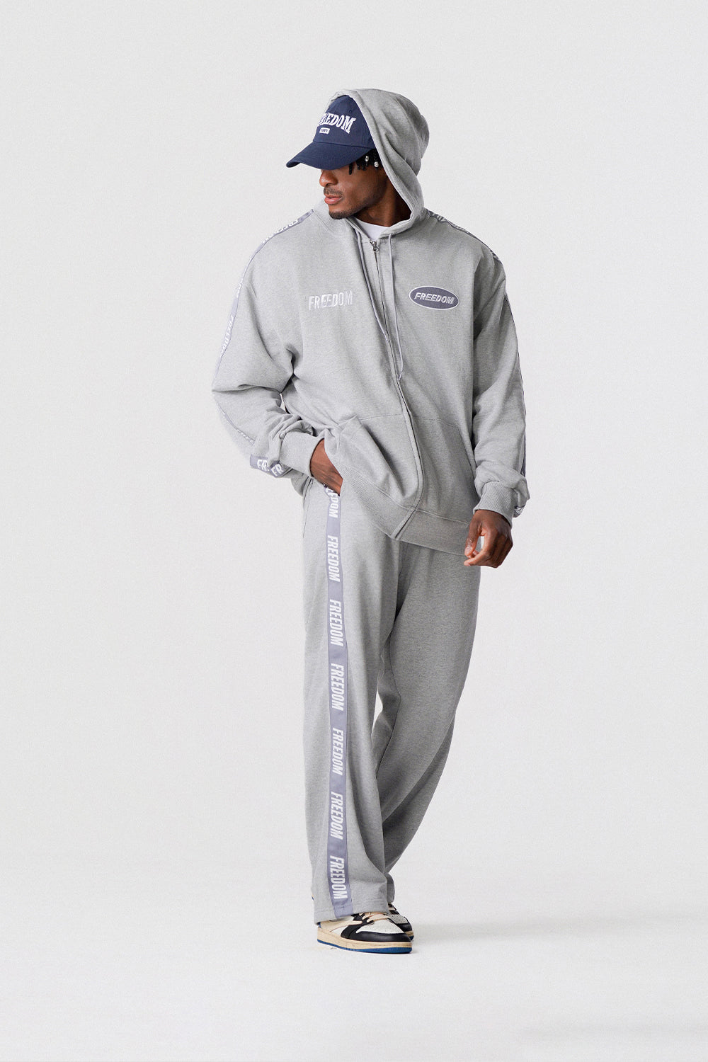 FREEDOM Lettering Hoodie (Gray)