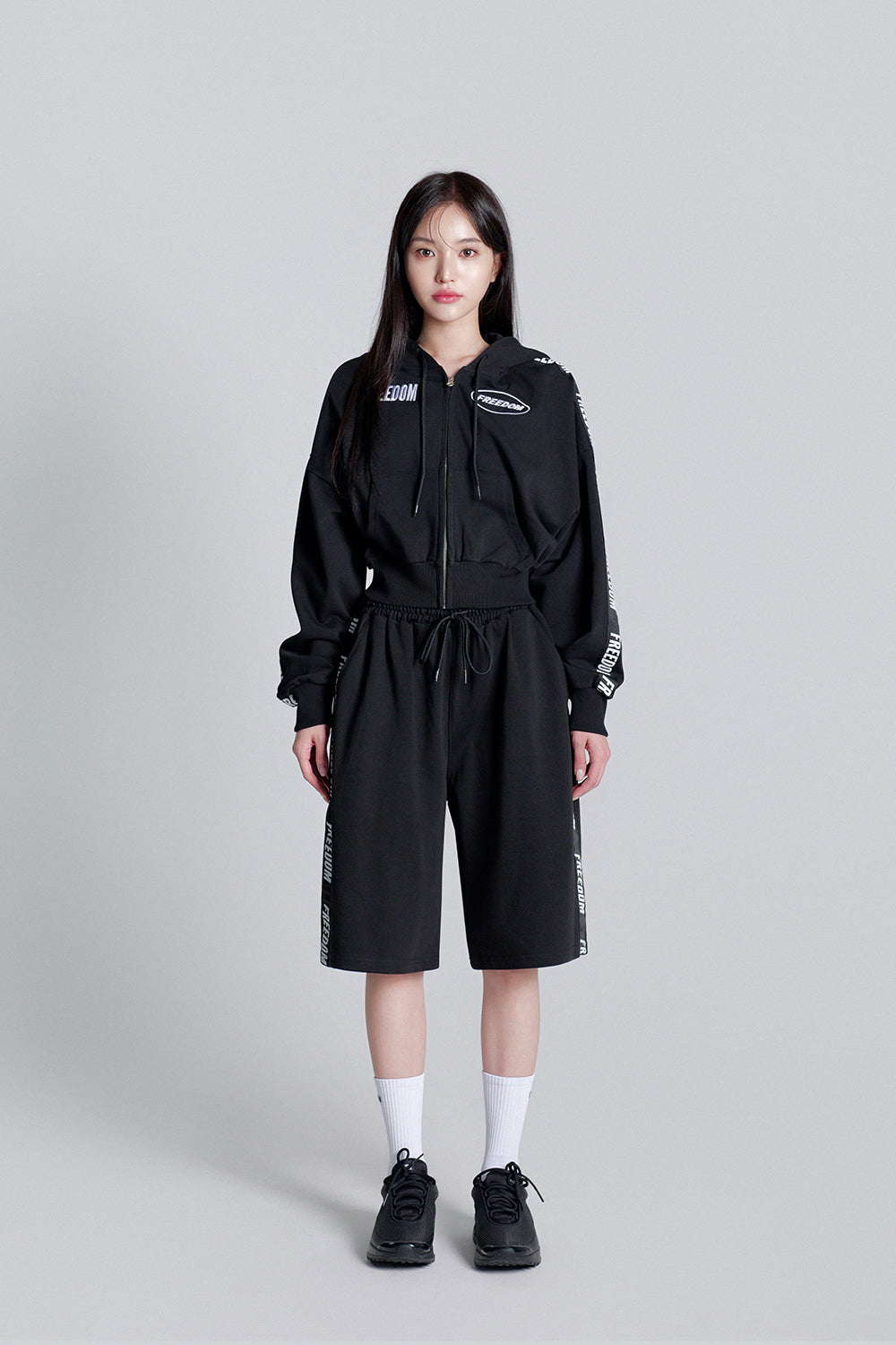 FREEDOM Women's Cropped Lettering Hooded Zip-Up (Black)