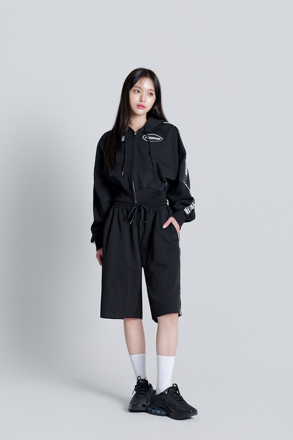FREEDOM Women's Cropped Lettering Hooded Zip-Up (Black)
