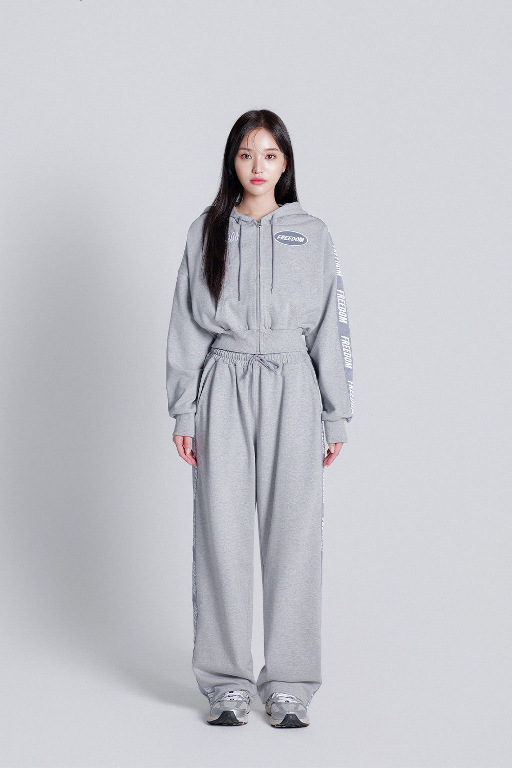 FREEDOM Women's Cropped Lettering Hooded Zip-Up (Gray)