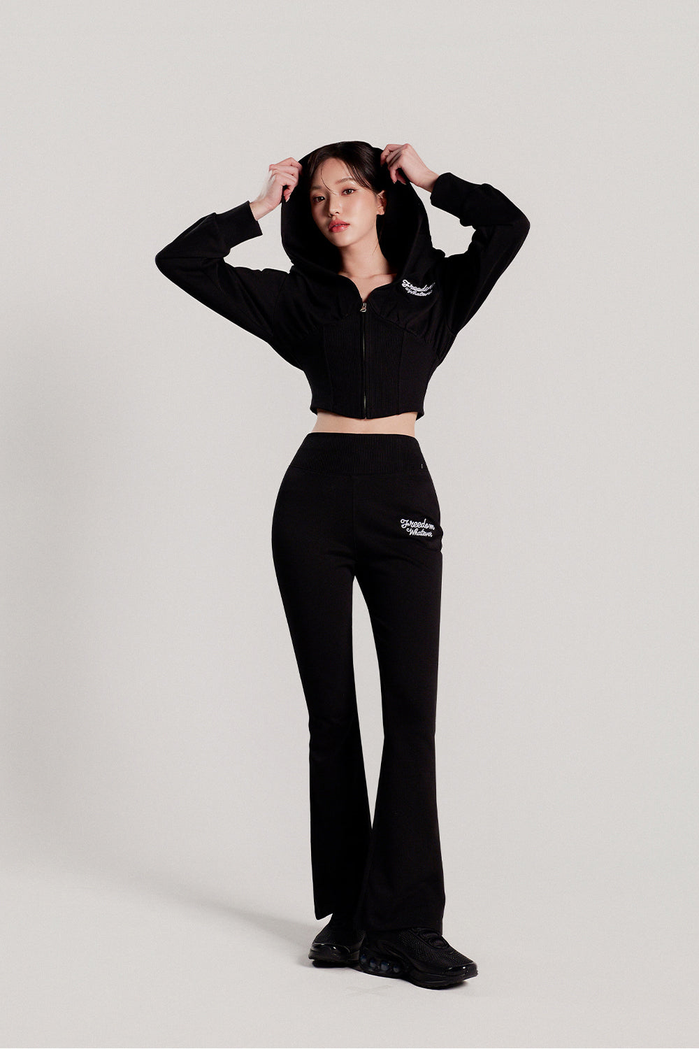 High-Banding Bootcut Sweatpants (Black)