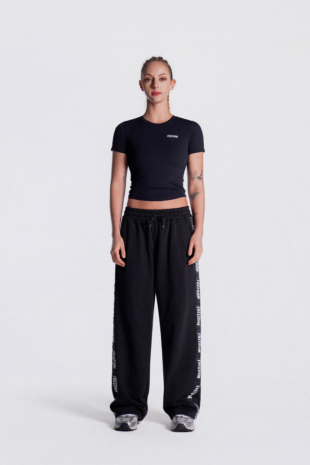 Women's Lettering Sweatpants (Black)