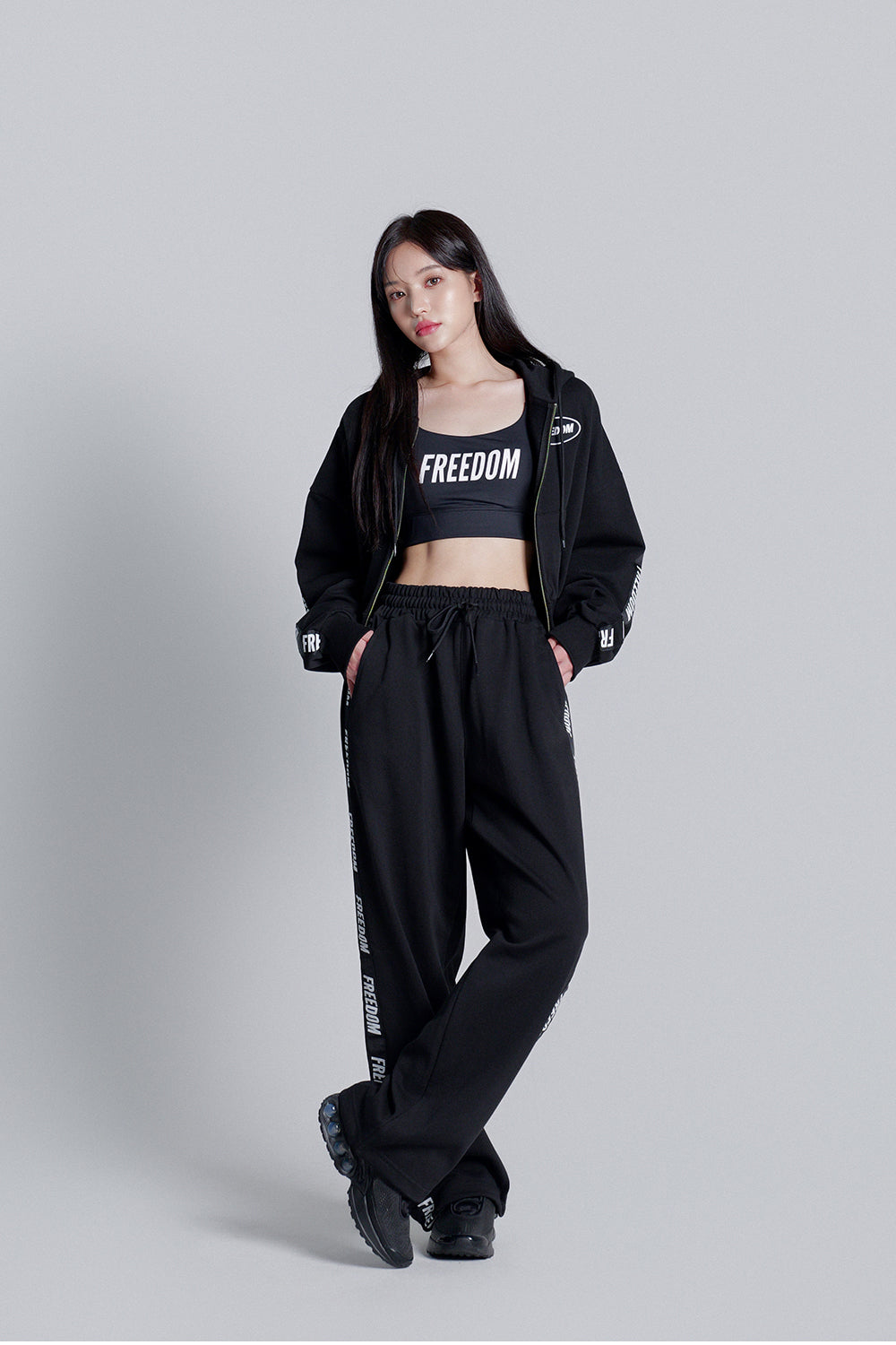 Women's Lettering Sweatpants (Black)